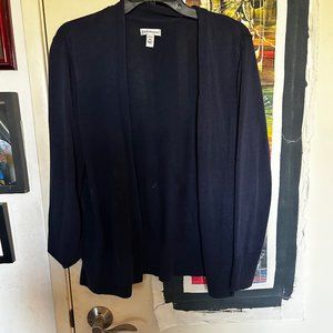 EUC Petite Medium. Croft & Barrow Cardigan Navy Blue